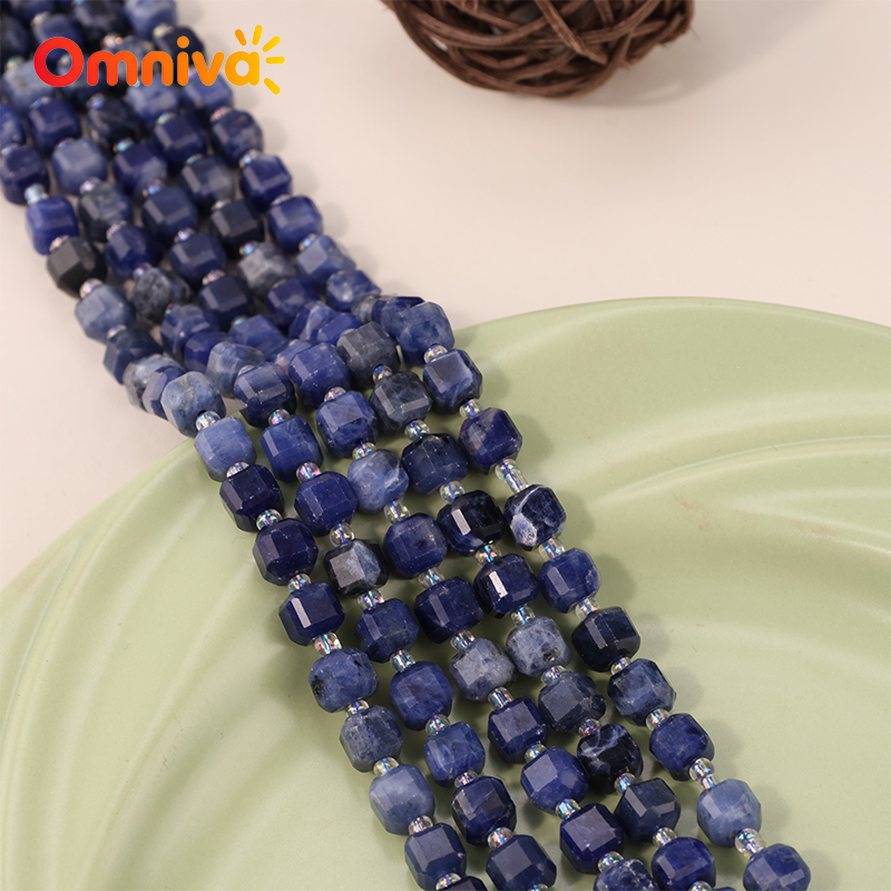 Women Accessories In Wholesale - Accessoires pour femmes, bracelets à breloques,