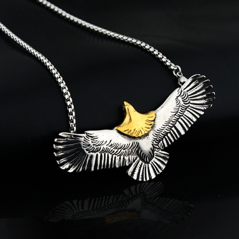 Pendentif aigle tendance en ar - Women'S Eagles Accessories avis et prix