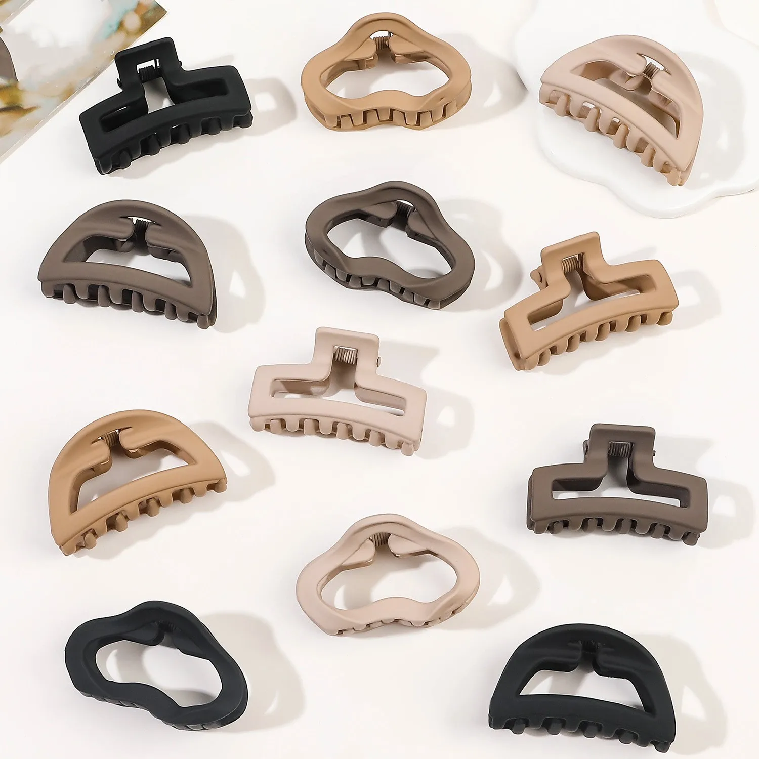 Pince à cheveux géométrique co - Women Accessories In Wholesale avis et prix